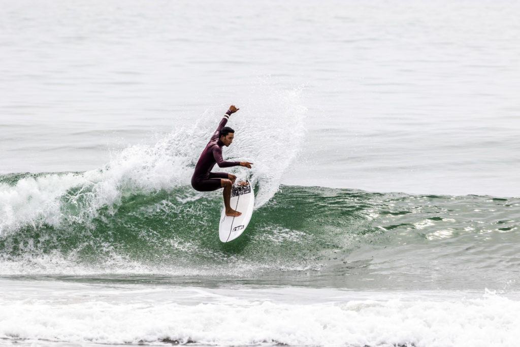 BUELL」の「HOVERCRAFT」を河村海沙がIMPRESSIONS | SURFIN'LIFE